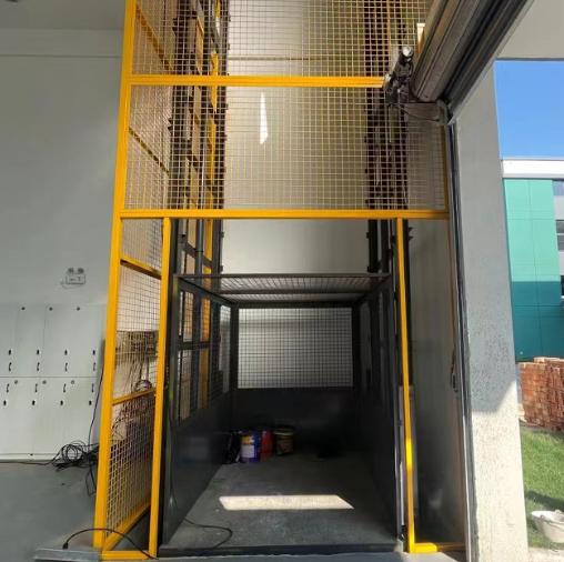 荔城导轨式升降机助力物流园破解运输难题