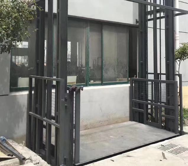 荔城导轨式施工升降机助力民生工程提速增效